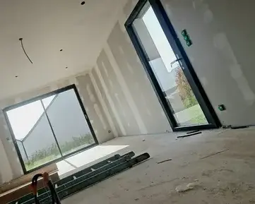 pose de menuiserie à Villedieu-les-Poêles - image 2